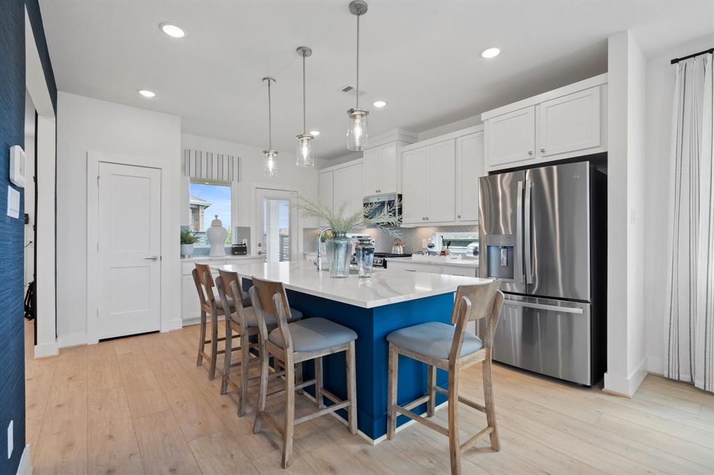 21231 Fiery Skipper Drive, Cypress, Texas image 3