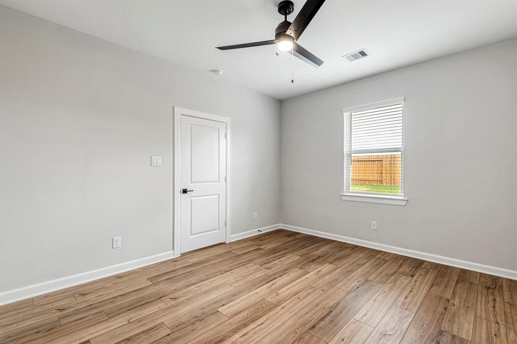 15687 Honey Cove Drive, Conroe, Texas image 11