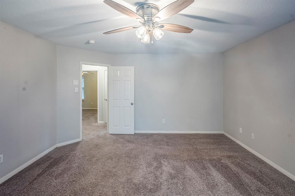 21106 Scenic Bluff Lane, Humble, Texas image 18