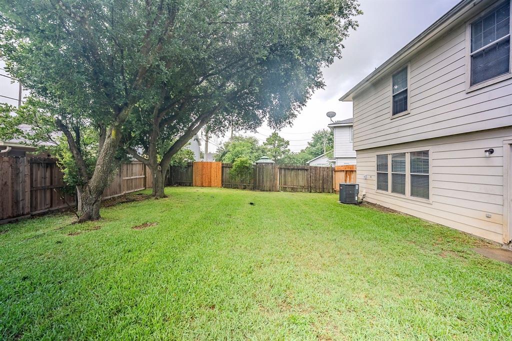 21106 Scenic Bluff Lane, Humble, Texas image 37