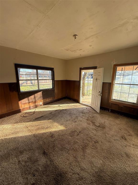 204 Dallas Street, Nocona, Texas image 2