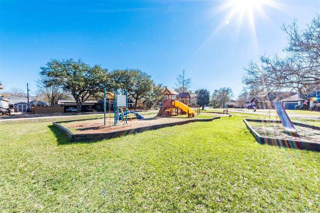4707 Elm Street, Seabrook, Texas image 47