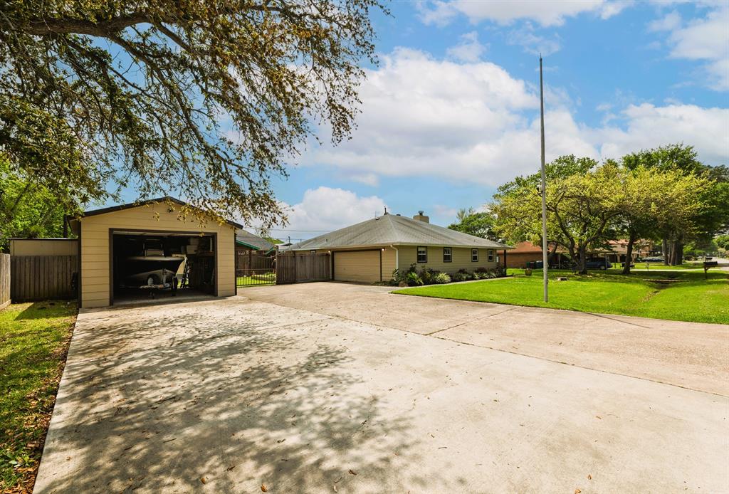 4707 Elm Street, Seabrook, Texas image 41