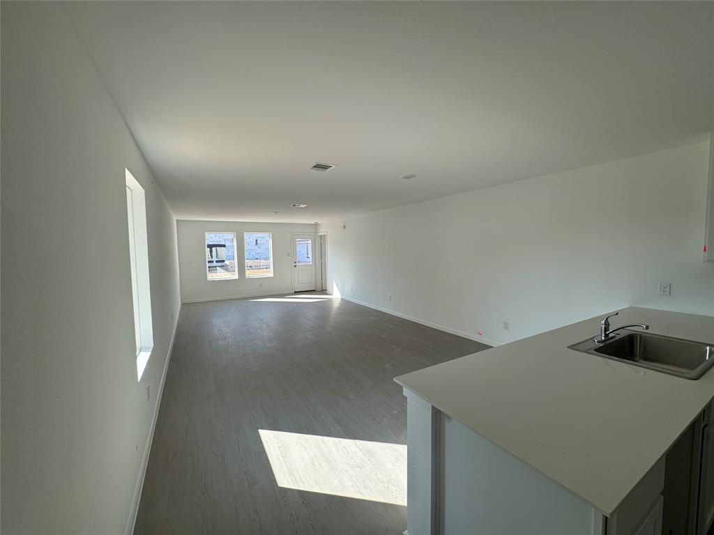 3001 Dawn Sound Drive, Katy, Texas image 4