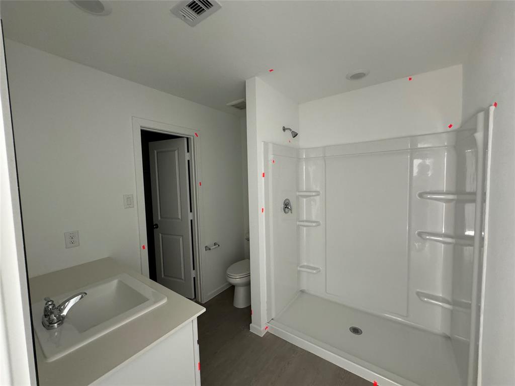 3001 Dawn Sound Drive, Katy, Texas image 8