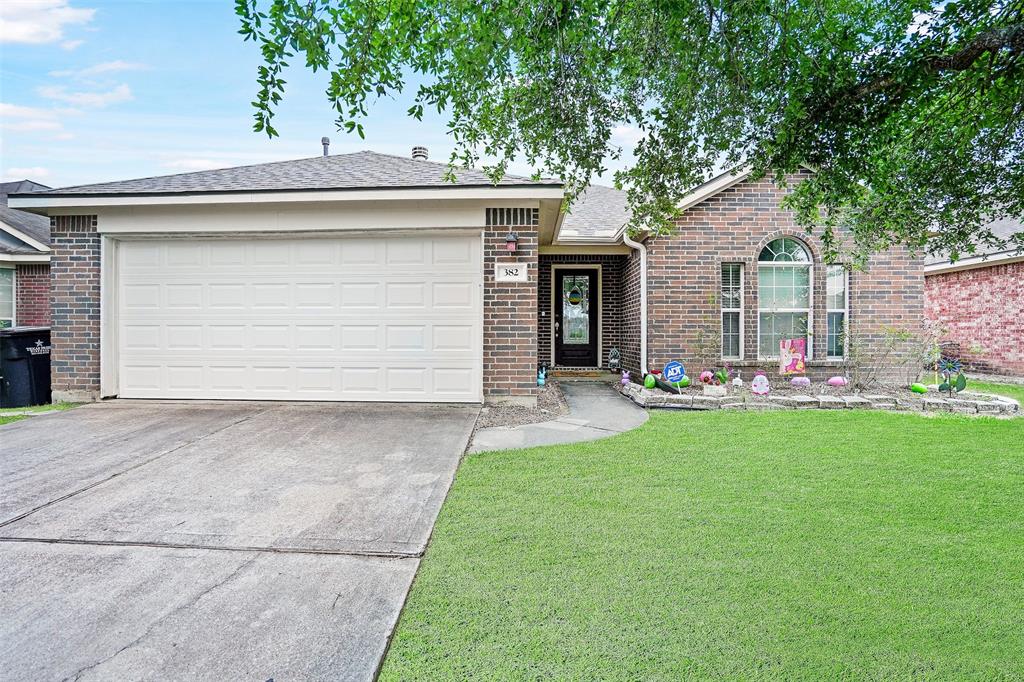 382 Ward Lane, Alvin, Texas image 1