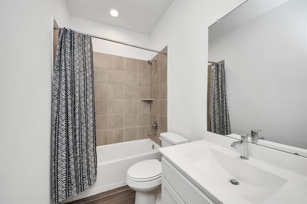 4985 Blue Beetle Ridge Drive, Katy, Texas image 32