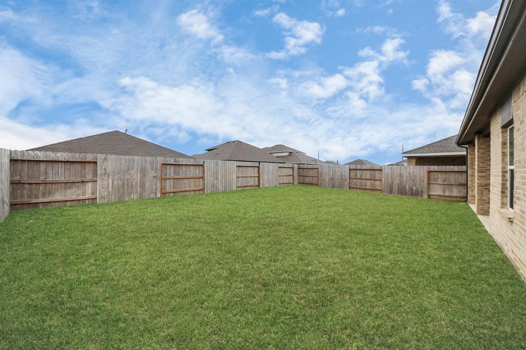 4985 Blue Beetle Ridge Drive, Katy, Texas image 10