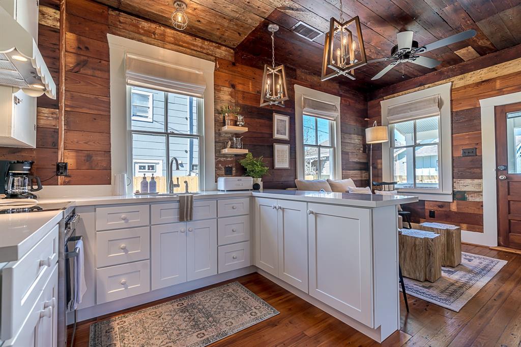 3825 Avenue N 1/2, Galveston, Texas image 28