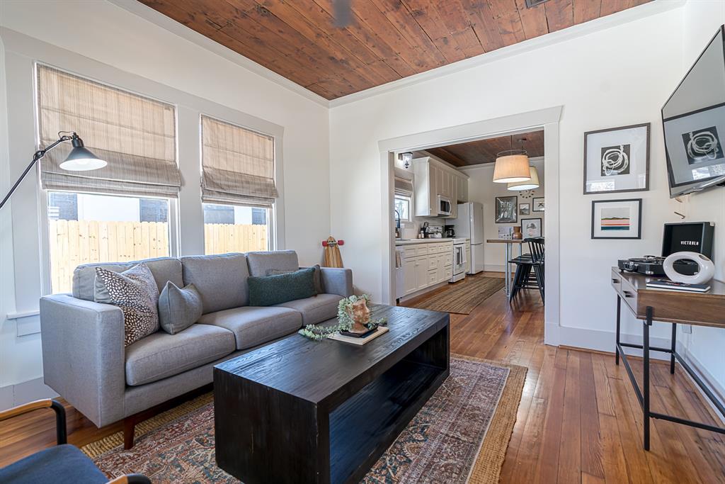 3825 Avenue N 1/2, Galveston, Texas image 4