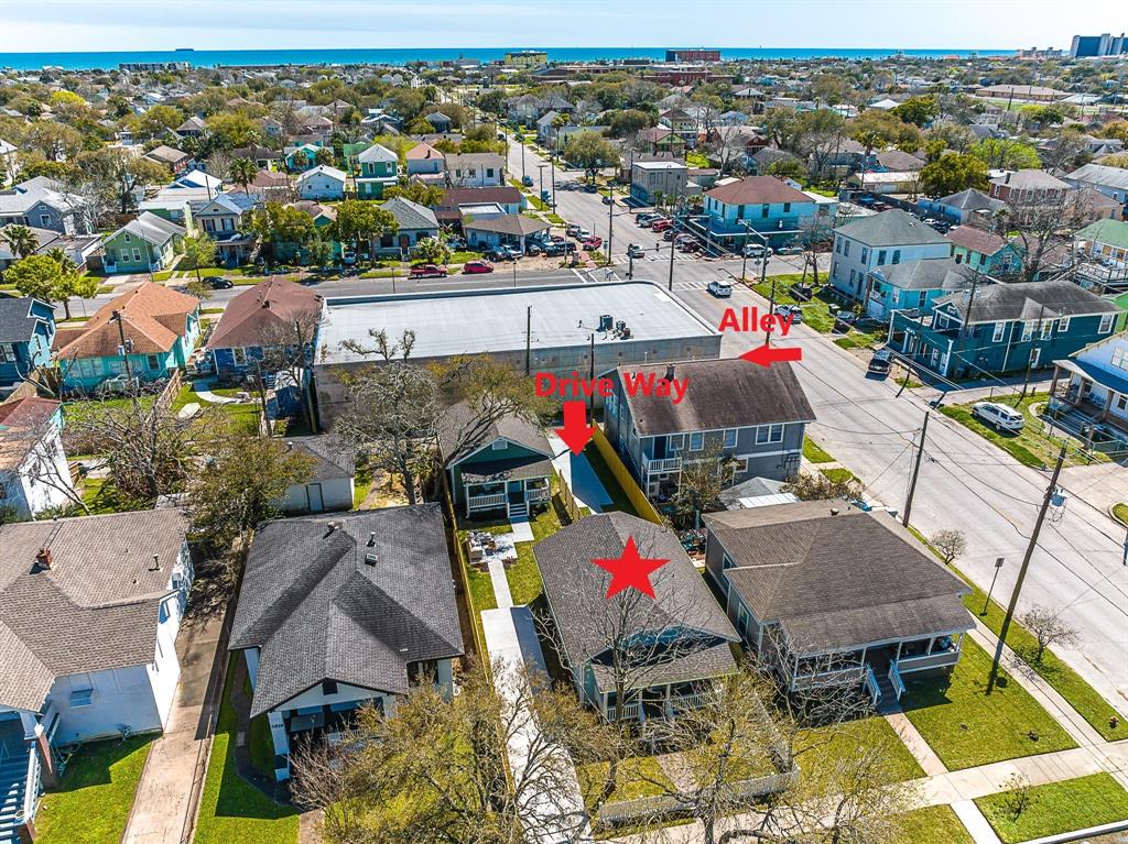 3825 Avenue N 1/2, Galveston, Texas image 1