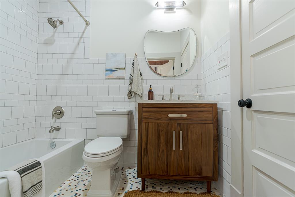 3825 Avenue N 1/2, Galveston, Texas image 19