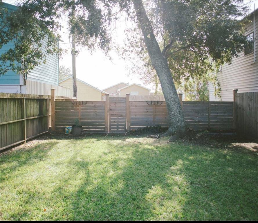 4107 Avenue M 1/2, Galveston, Texas image 11