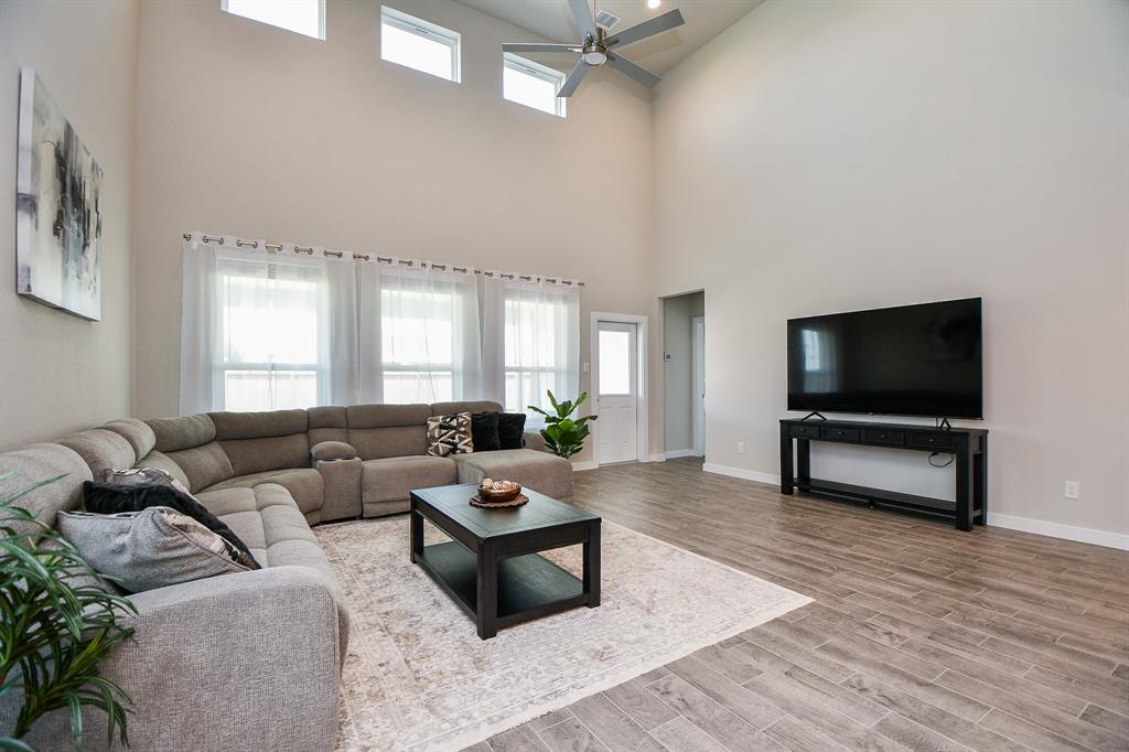 Katy, Texas 77493, United States, 4 Bedrooms Bedrooms, ,4 BathroomsBathrooms,Residential,Active,175013