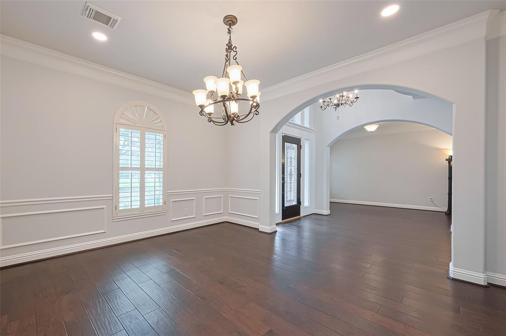 17110 Rolling Brook Court, Sugar Land, Texas image 9