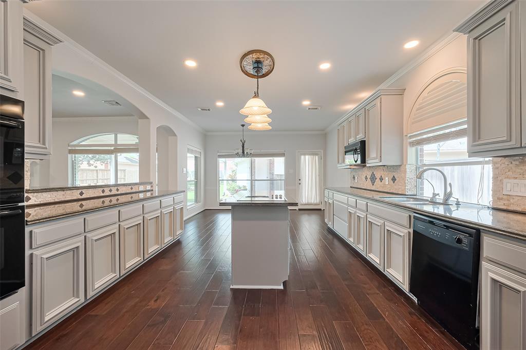 17110 Rolling Brook Court, Sugar Land, Texas image 20