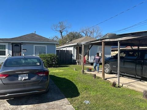 2401 Abernathy Street Houston TX 77026
