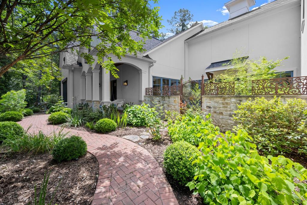 129 Stagecoach Circle, Huntsville, Texas image 6