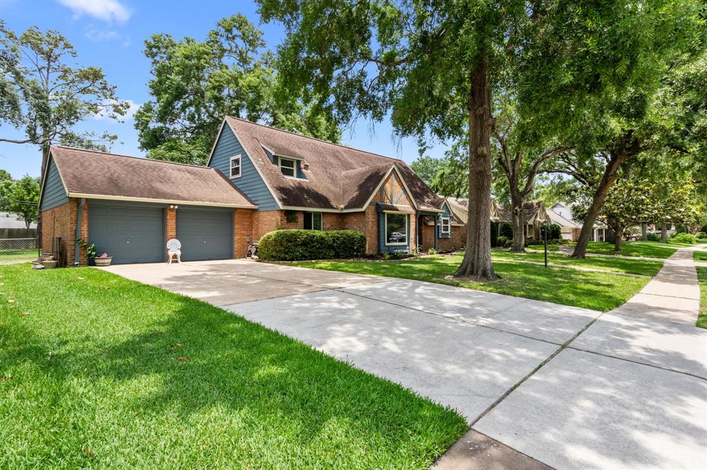 211 Cedar Lane