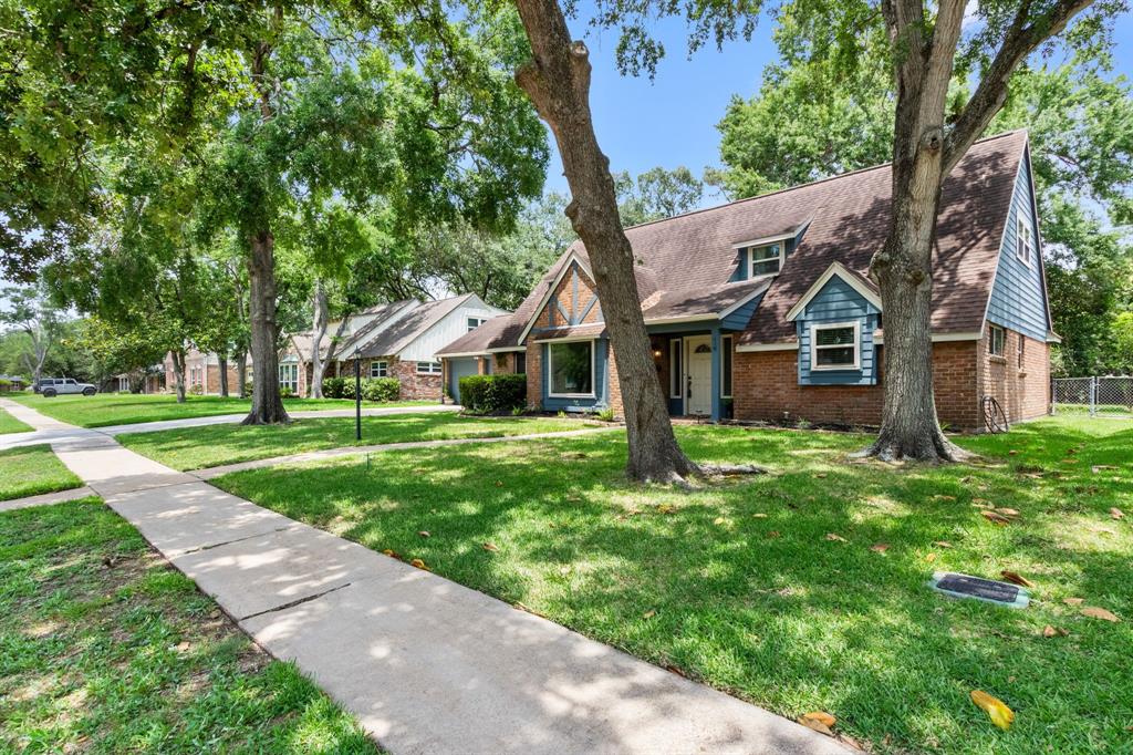 211 Cedar Lane