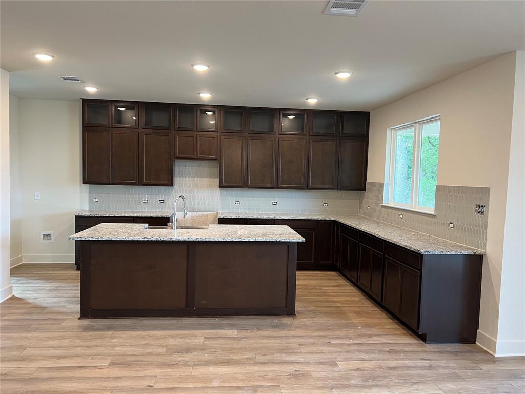 8140 Muir Wood Loop, Anderson, Texas image 4