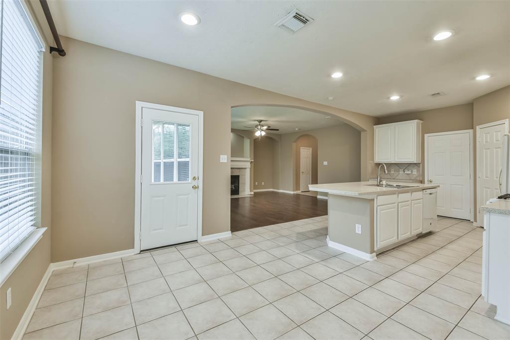 2 Bellisima Court, The Woodlands, Texas image 12