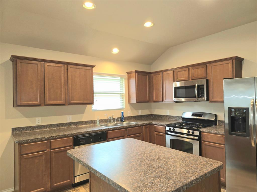 12529 Canyon Hill Drive, Willis, Texas image 7