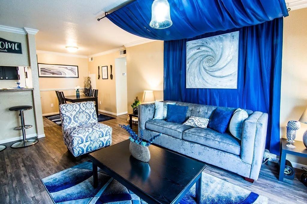 424 S Bender Avenue 402