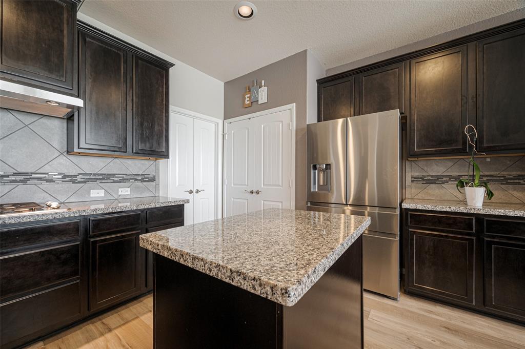 7402 Tejas Lakes Trail, Needville, Texas image 14