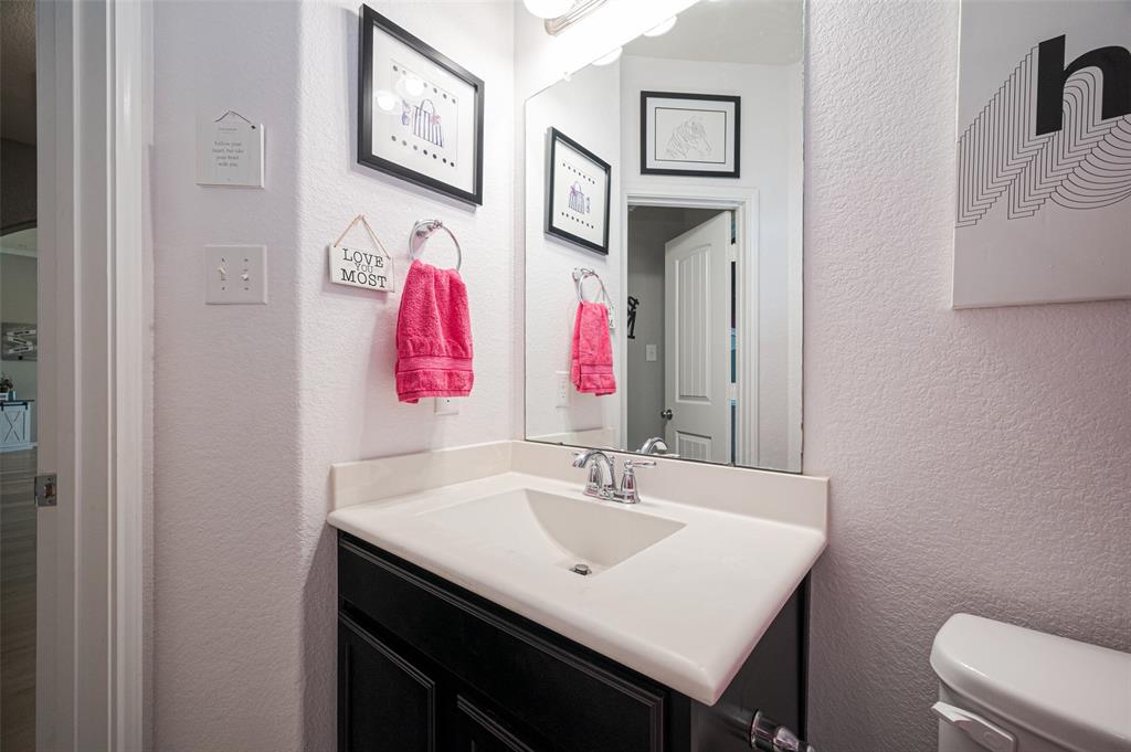 7402 Tejas Lakes Trail, Needville, Texas image 32