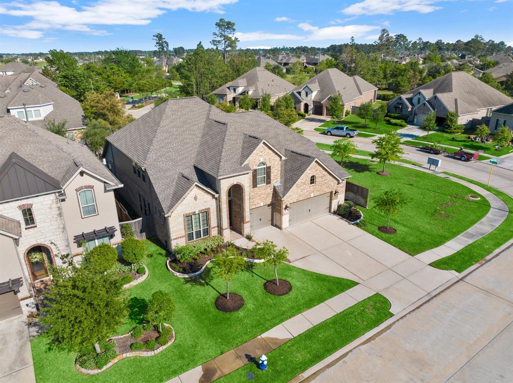 19110 Blue Hill Lane, Tomball, Texas image 4
