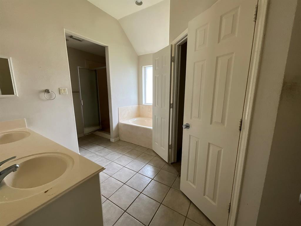 9631 Highland Pointe Drive, Needville, Texas image 6