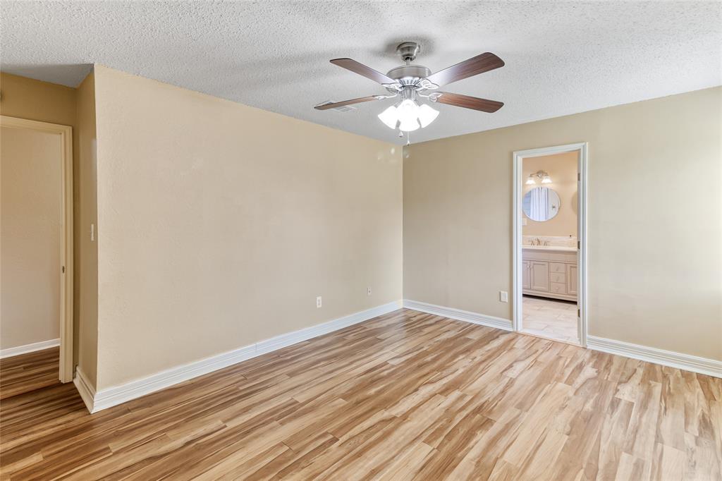 111 Mesquite Street, Lake Jackson, Texas image 14