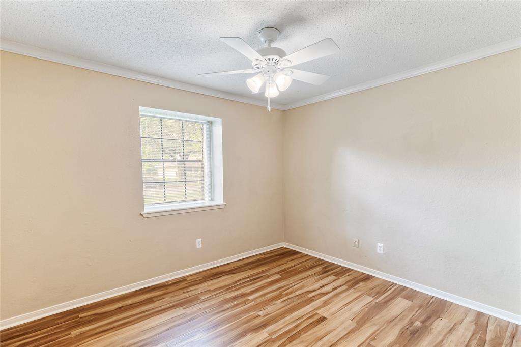 111 Mesquite Street, Lake Jackson, Texas image 20