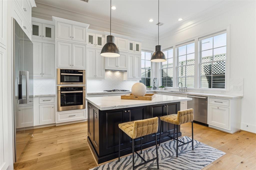 7502 Little Caprese Lane, Houston, Texas image 9