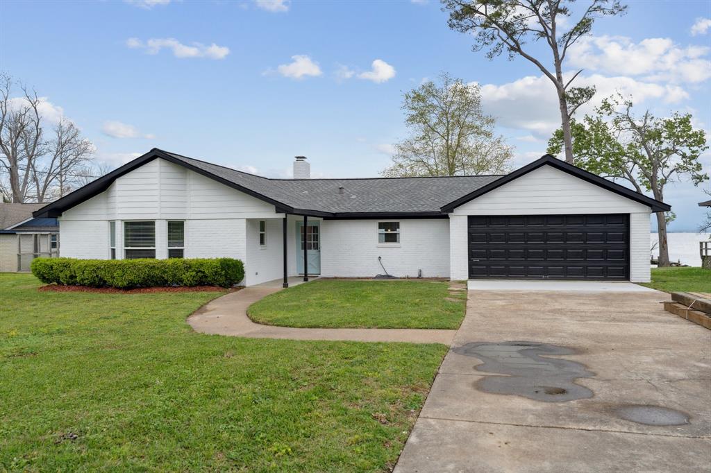 600 High Crest Drive, Point Blank, Texas image 1