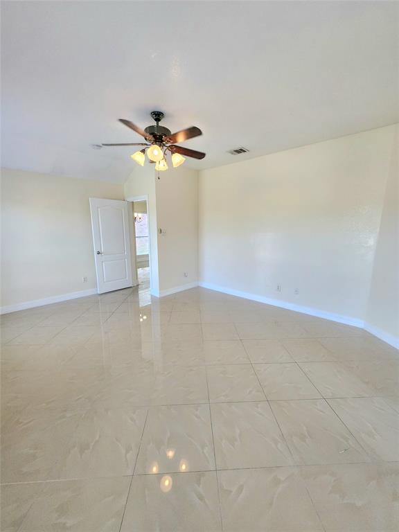 12229 Hunters Knoll Drive, Fort Worth, Texas image 5