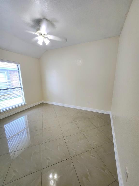 12229 Hunters Knoll Drive, Fort Worth, Texas image 24