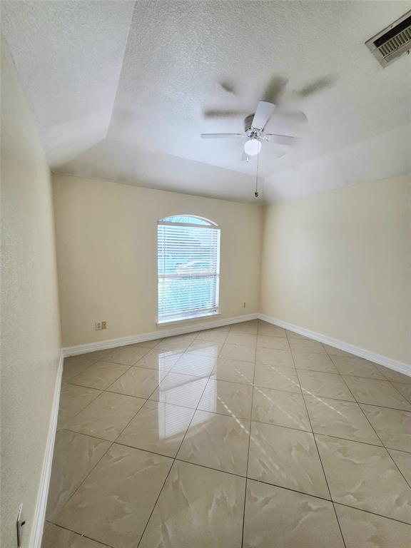 12229 Hunters Knoll Drive, Fort Worth, Texas image 28