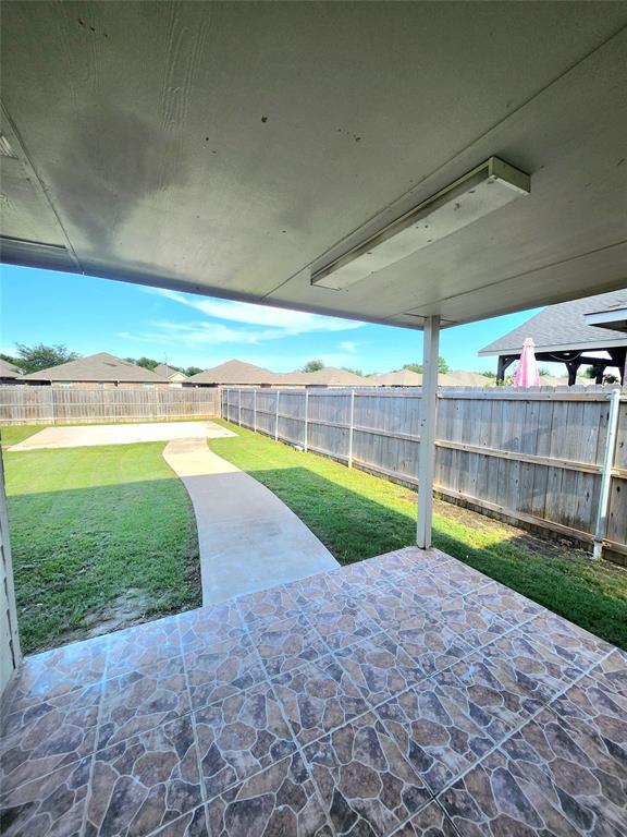 12229 Hunters Knoll Drive, Fort Worth, Texas image 20