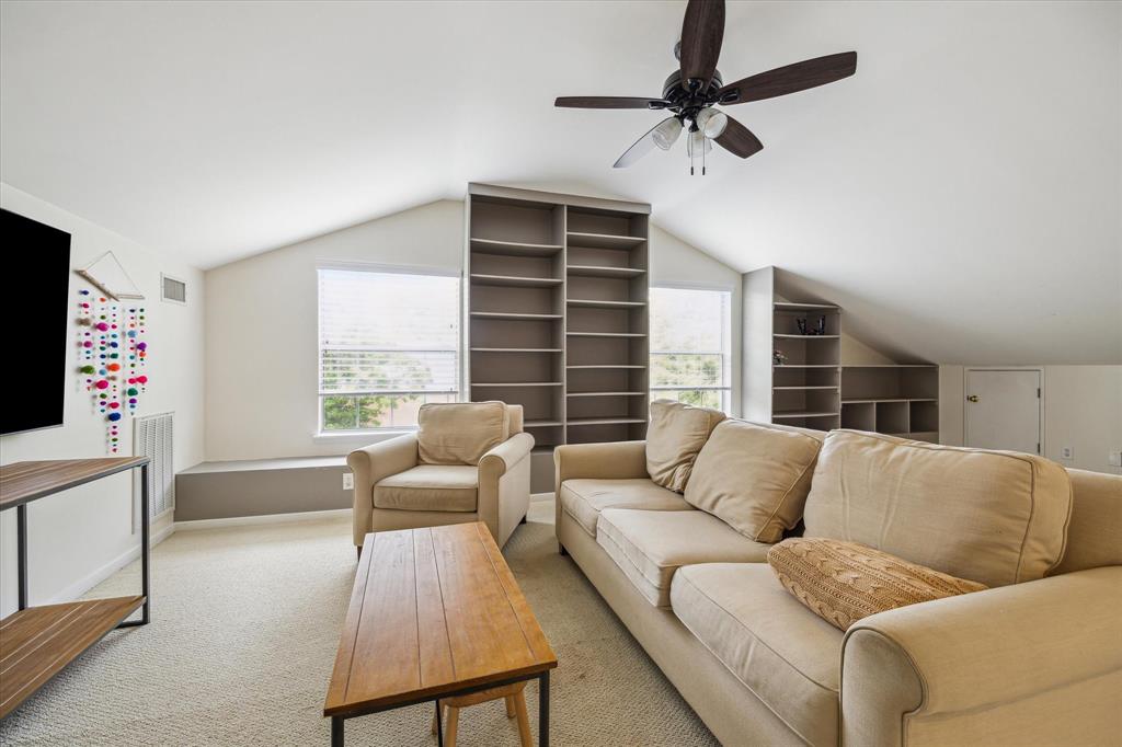 6010 Kirby Drive, Houston, Texas image 24