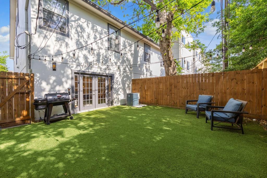 6010 Kirby Drive, Houston, Texas image 30