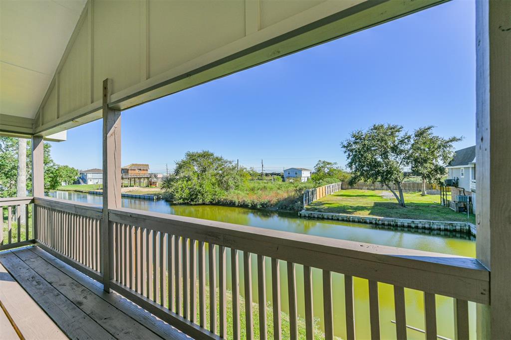 6935 W Holiday St, Hitchcock, Texas image 3