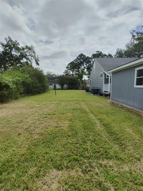 508 N Holly Street, Sweeny, Texas image 38