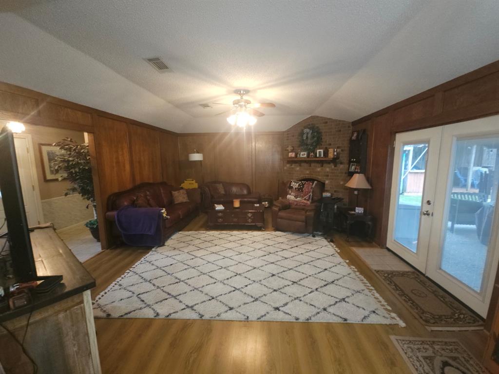 904 S 22nd Street, Nederland, Texas image 3