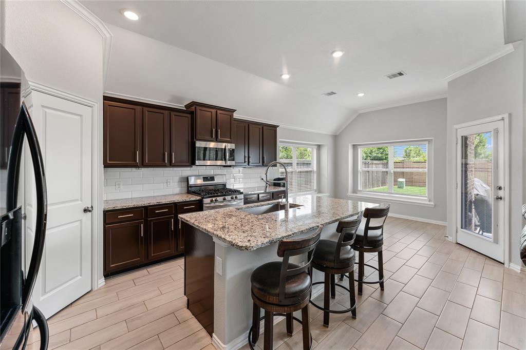 19011 Whistling Duck Drive, Cypress, Texas image 9