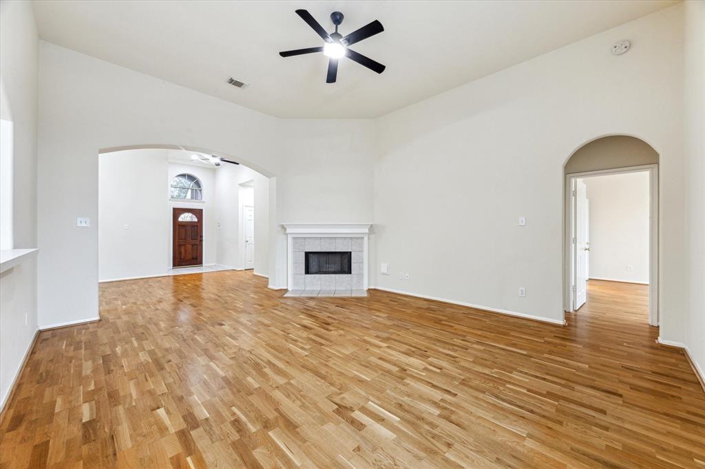 3301 English Oaks Boulevard, Pearland, Texas image 8