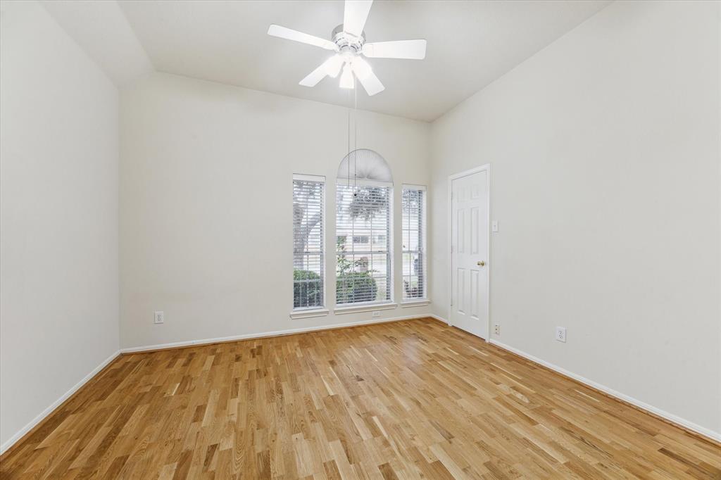 3301 English Oaks Boulevard, Pearland, Texas image 21