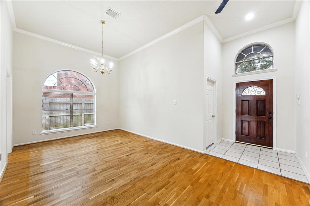 3301 English Oaks Boulevard, Pearland, Texas image 4