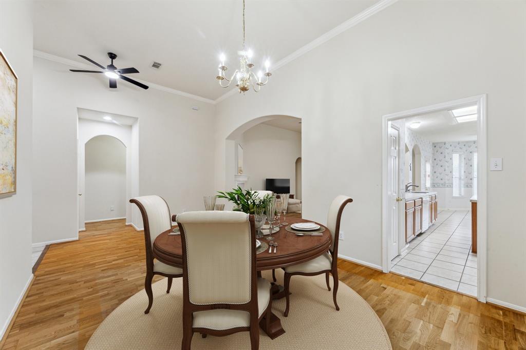3301 English Oaks Boulevard, Pearland, Texas image 6